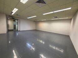 Lucky Plaza (D9), Retail #582267131